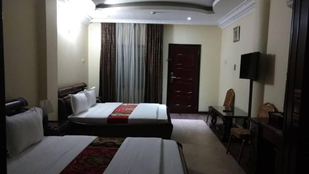 Biraj International Hotel كامبالا المظهر الخارجي الصورة