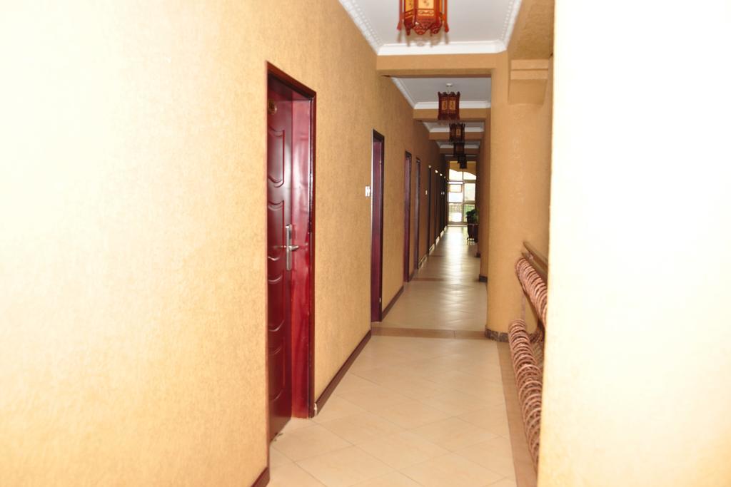 Biraj International Hotel كامبالا الغرفة الصورة
